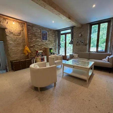 Splendide Maison Avec Jardin Et Piscine Plauzat